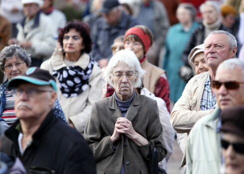 Pensionāri sola palīdzēt risināt darbaspēka trūkumu