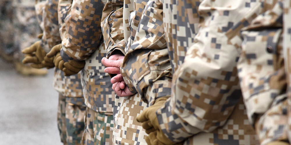 Latvijas armijā šogad plāno uzņemt 710 karavīrus, kuriem sola maksāt 850 eiro