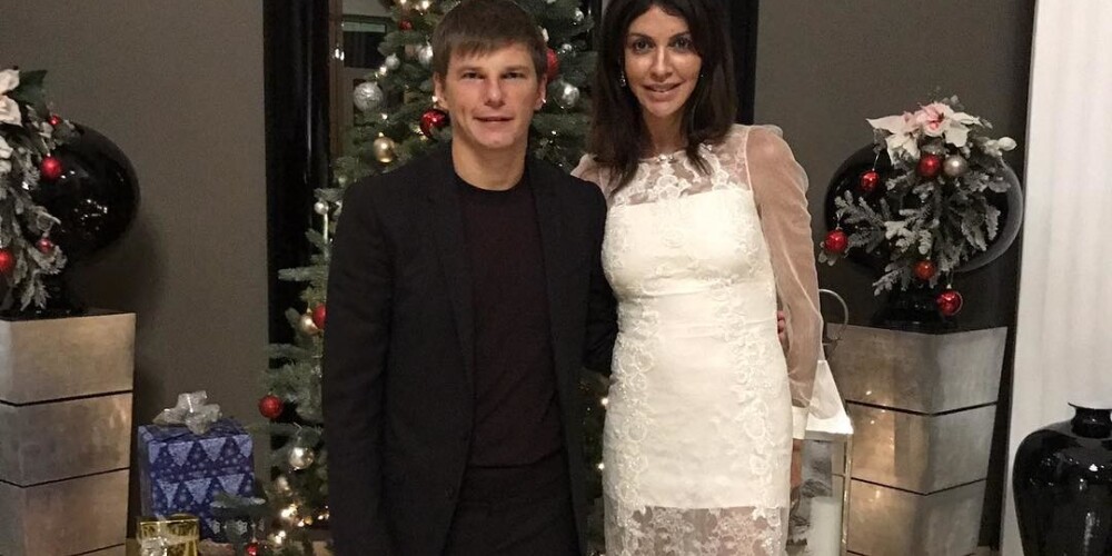 «Вышвырнули на мороз»: жена Андрея Аршавина устроила дебош на борту самолета