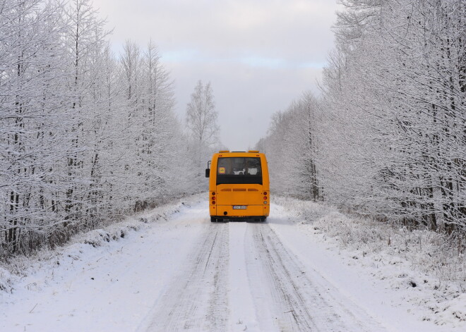 Jaunjelgavas novada vadītājs brīdina par to, kas notiks, ja autobusu šoferiem nepieprasīs biļeti