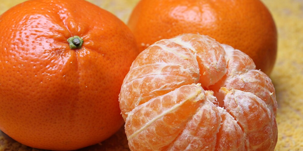 Kāpēc gardie mandarīni un apelsīni rada gremošanas problēmas? Skaidro mediķe