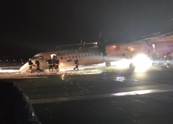 Varšavā nolaižas lidmašīna bez priekšējās šasijas