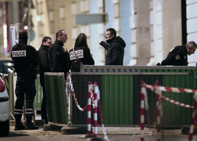 В Париже напали на отель Ritz и украли украшения на 4 млн евро: Фредерик Бегбедер стал свидетелем!