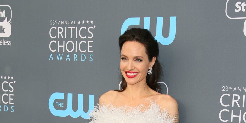 Анджелина Джоли затмила всех на Critics Choice Awards-2018