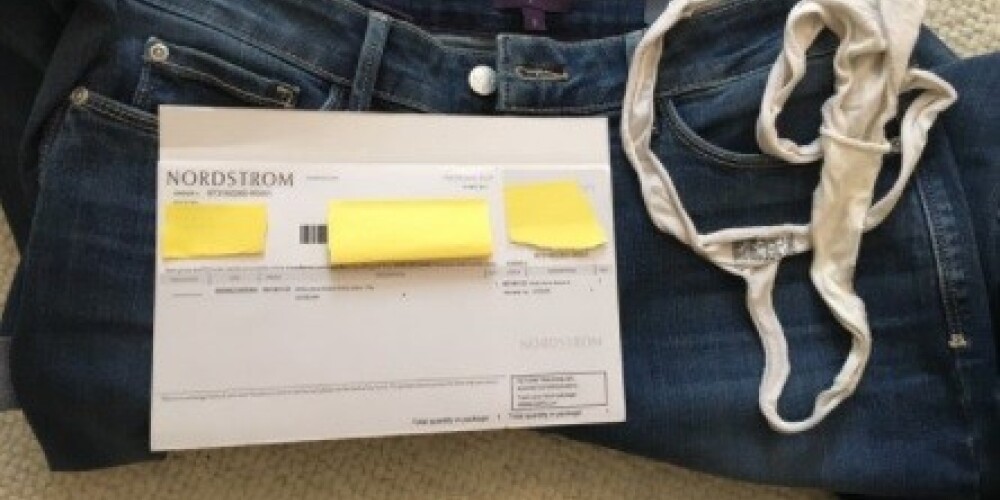 Ņujorkietes atradums internetā pasūtītu džinsa bikšu kabatā liek riebumā notrīsēt