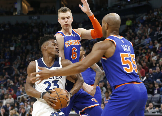 Porziņģa "double-double" neglābj "Knicks" no kārtējā zaudējuma