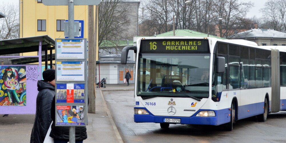 Saistībā ar Valsts finansējuma samazināšanu no 26. janvāra būs izmaiņas 16. maršruta autobusa kustības sarakstā