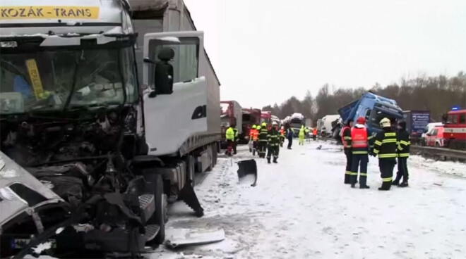 Avārijās kopumā cieta 10 cilvēki.