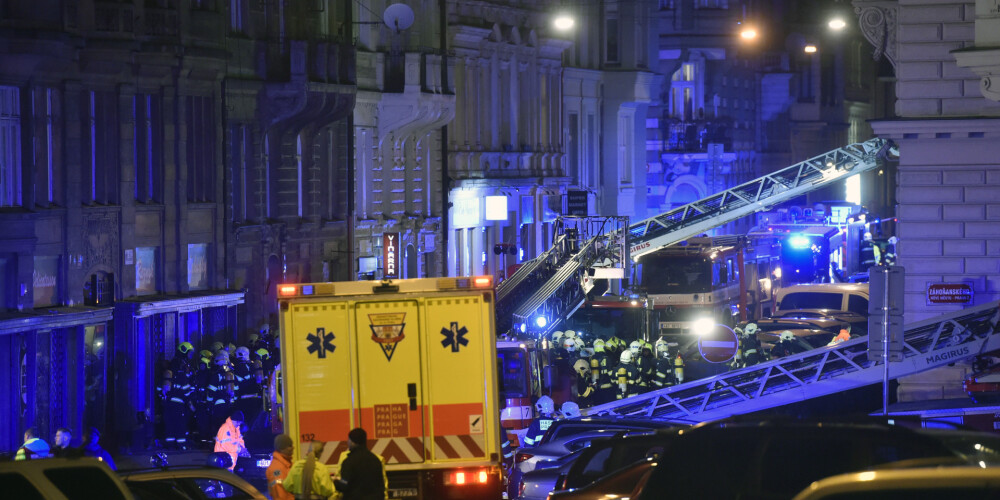 В центре Праги загорелась гостиница: есть погибшие и пострадавшие