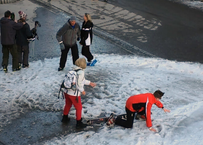 Iereibušu britu tūristu piedzīvojumi uz slēpēm