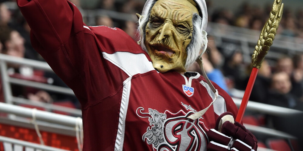 Ragana Jurčiks atgriežas tribīnēs. "Dinamo" zaudē KHL otrai vājakajai komandai un nostiprinās pēdējā vietā