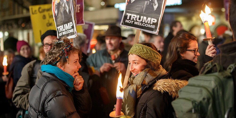 Šveicē protestē pret Trampa dalību Davosas forumā