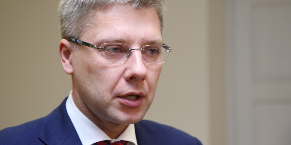 Apspriežot pāreju uz izglītību latviešu valodā, Krievijas Valsts domes deputāts rosina sankcijas pret Ušakovu