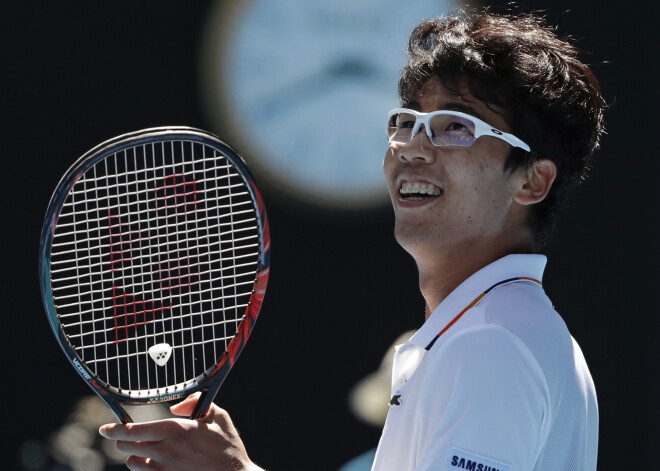 Korejiešu brīnums Čuns sasniedz "Australian Open" pusfinālu