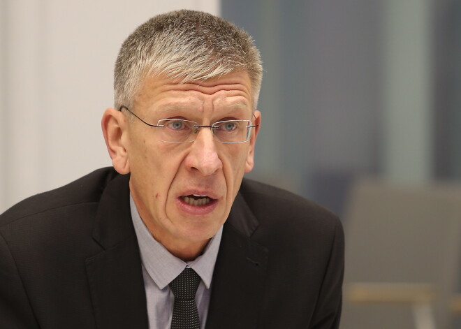 Kolēģi oligarhu izmeklētāju Ingunu Sudrabu zākā par bezzobainību - viss bijis cirks un farss