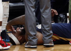 Demarkuss Kazinss pēc savainojuma