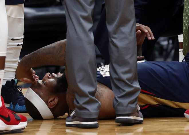 NBA superzvaigzne Kazinss nevainīgā situācijā gūst ļoti smagu savainojumu