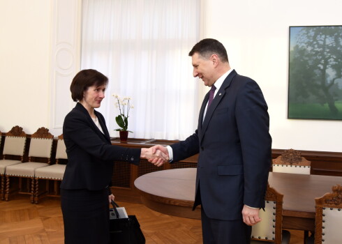 Prezidents atzinīgi novērtē VID sadarbību ar atsevišķām nozarēm ēnu ekonomikas apkarošanai.