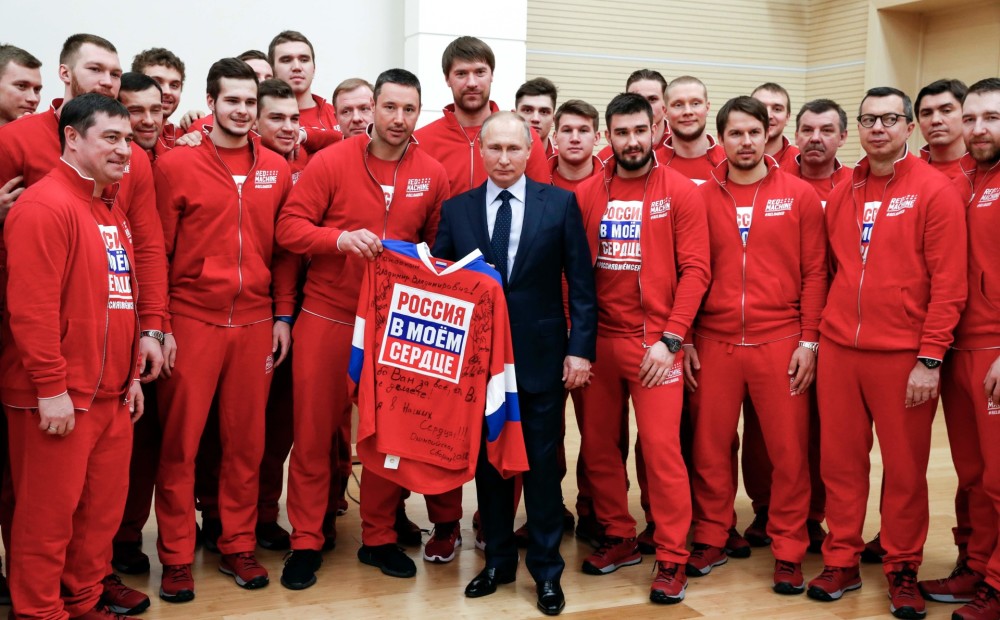 Putins aicina Krievijas sportistus nedomāt par dopinga skandālu un koncentrēties uz uzvaru Olimpiādē