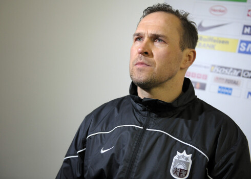 Leģendārais hokejists „kā mūris” Artūrs Irbe dienu pēc savas 51. dzimšanas dienas uzstājies slēgtā „privātā pasākumā” vasarsvētku draudzē „ Cerība” .