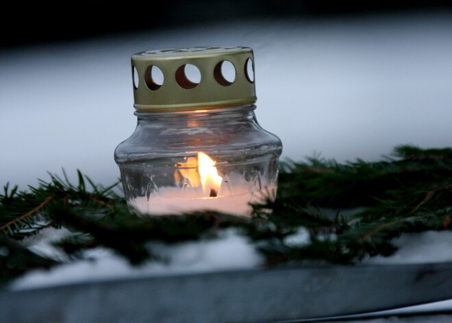 Aglonas ielā Rīgā liesmas laupa dzīvību cilvēkam