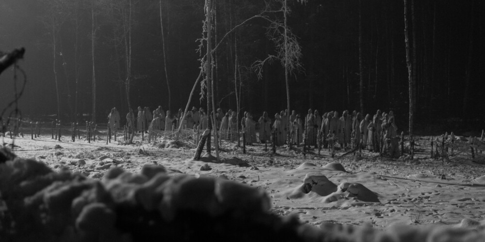 “Dvēseļu putenis” ir mākslas filma, kas veidota pēc rakstnieka Aleksandra Grīna romāna motīviem. Filmas “Dvēseļu putenis” komandu veido teju simts kino profesionāļi no Latvijas un ārvalstīm – viņu vidū filmas režisors Dzintars Dreibergs, producente Inga Praņevska (studija KULTFILMA), galvenais operators Valdis Celmiņš, Rīgā dzimušais scenārists un Ņujorkas Universitātes profesors Boriss Frumins, komponiste un prestižās Emmy balvas laureāte Lolita Ritmanis, galvenais mākslinieks Juris Žukovskis, Casting Bridge aktieru atlases režisore Gunita Groša, galvenā kostīmu māksliniece Sandra Sila un galvenā grima māksliniece Dzintra Bijubena.