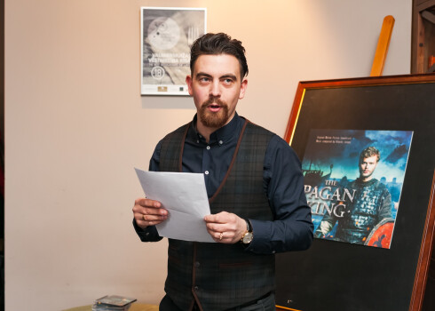 Komponists Rihards Zaļupe lepns, ka viņam ar komponēto mūziku filmai „Nameja gredzens” izdevies iekļūt kino vēsturē, jo tieši viņa veikums filmai „Nameja gredzens” ierakstīts atsevišķā diskā.