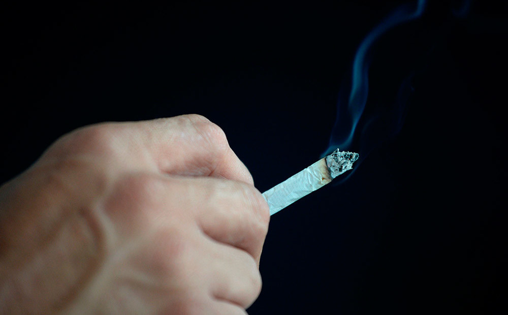 Polijā smēķējošiem darbiniekiem varētu nākties strādāt ilgāk