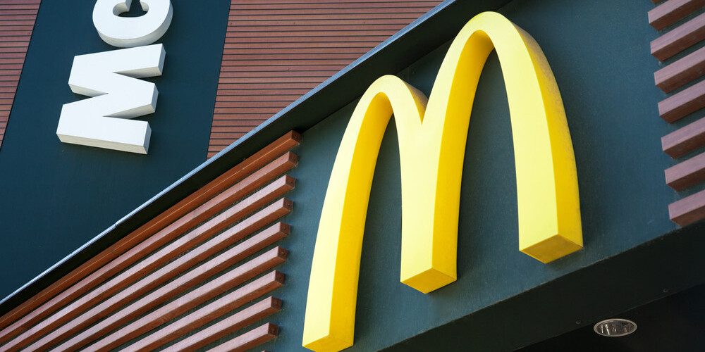 Работник McDonald's, облизавший интимные части тела москвички, получил 5 лет колонии