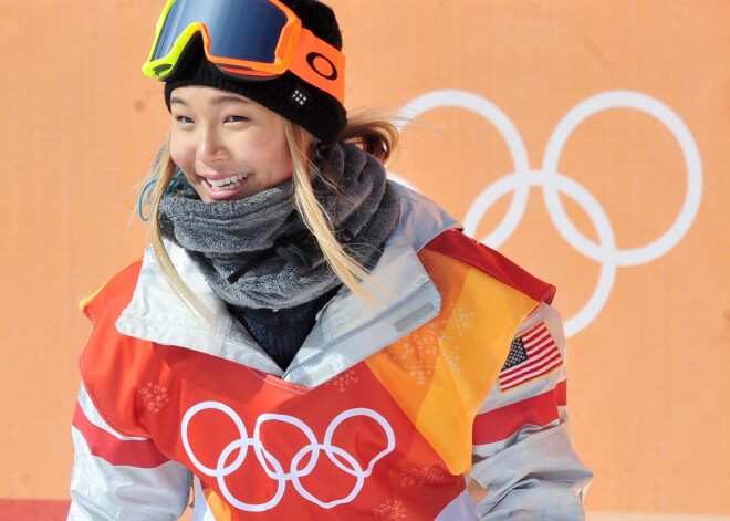 ASV snovborda sensācija Kima triumfē olimpisko spēļu sacensībās rampā