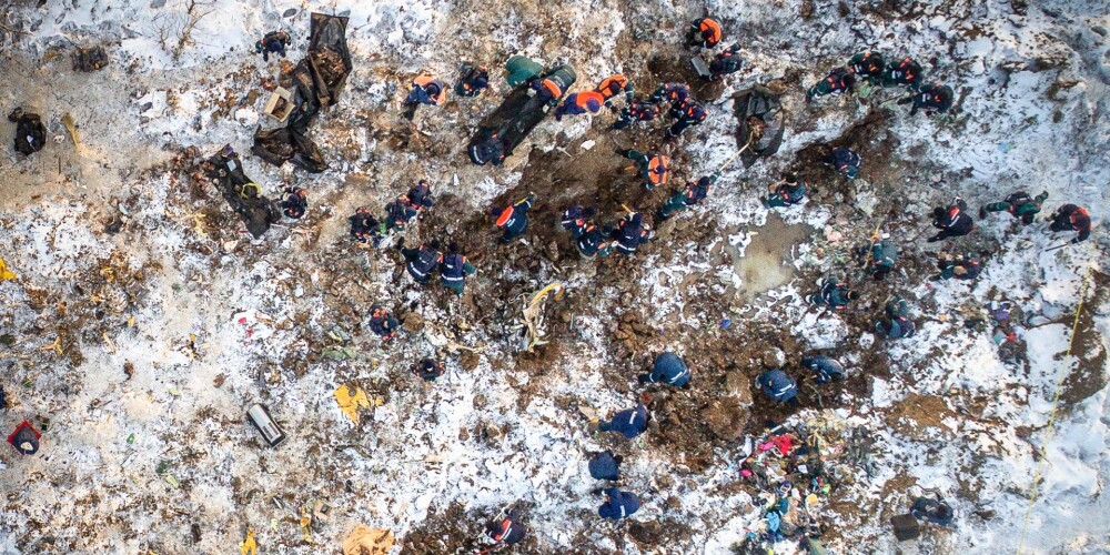 Lidmašīnas katastrofas vietā atrasti 1400 cilvēka ķermeņu fragmenti