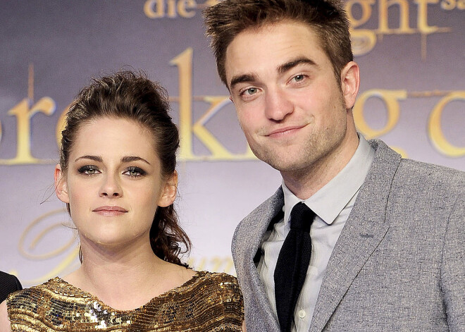 Piecus gadus pēc otrās šķiršanās atkal kopā redzēti „Krēslas” zvaigznes Roberts Patinsons un Kristena Stjuarte