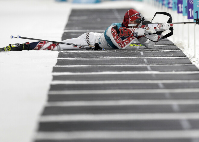 Latvijas sportisti Phjončajas olimpiskajās 15. februārī. Šodien sacensības aizvada skeletonisti Tomass un Martins Dukuri, biatlonisti Baiba Bendika, Andrejs Rastotgujevs un Oskars Muižnieks, kamaniņu braucēji Andris un Juris Šici, Kristers Aparjods un Ulla Zirne, distanču slēpotājas Patrīcija Eiduka un Inga Paškovska, kā arī kalnu slēpotāja Lelde Gasūna. Savukārt savu treniņbraucienus aizvadīja Oskara Melbārža un Oskara Ķibermaņa bobsleja divnieku ekipāžas.