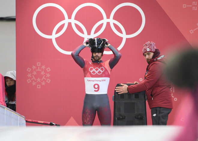 Martins Dukurs pirms pēdējā brauciena paceļas uz otro vietu; pārsvars minimāls