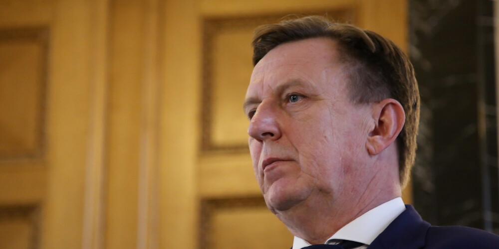 Rimšēviča aizturēšana koalīcijai liek domāt par Latvijas Bankas prezidenta amata termiņa ierobežojumiem