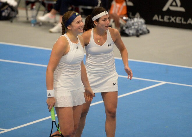 Sevastova un Ostapenko pirmo reizi WTA turnīrā spēlē kopā un piedzīvo pārliecinošu zaudējumu