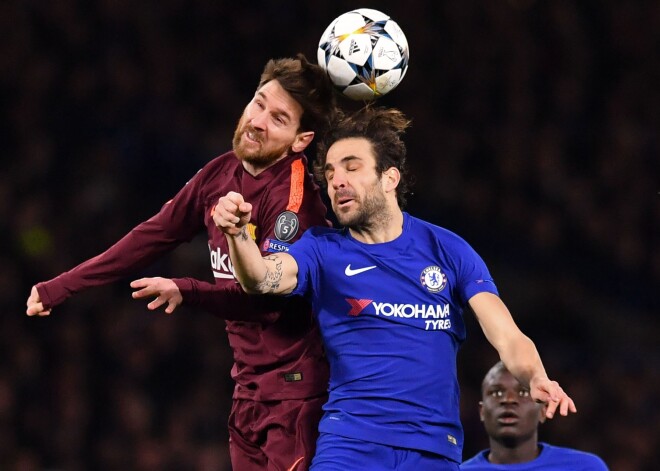 "Chelsea" un "Barcelona" Eiropas grandu duelī cīnās neizšķirti; "Bayern" grauj "Bešiktaš"