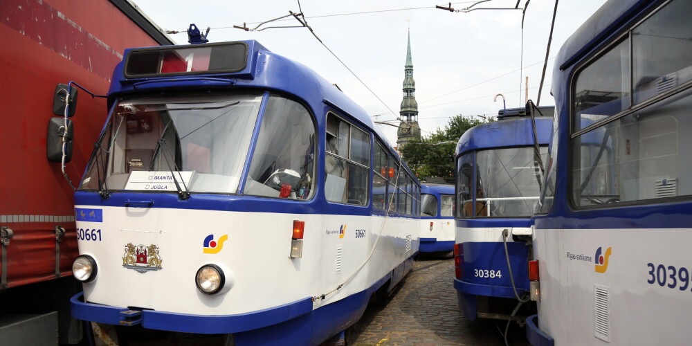 В Риге закроют несколько маршрутов автобусов, трамваев и троллейбусов