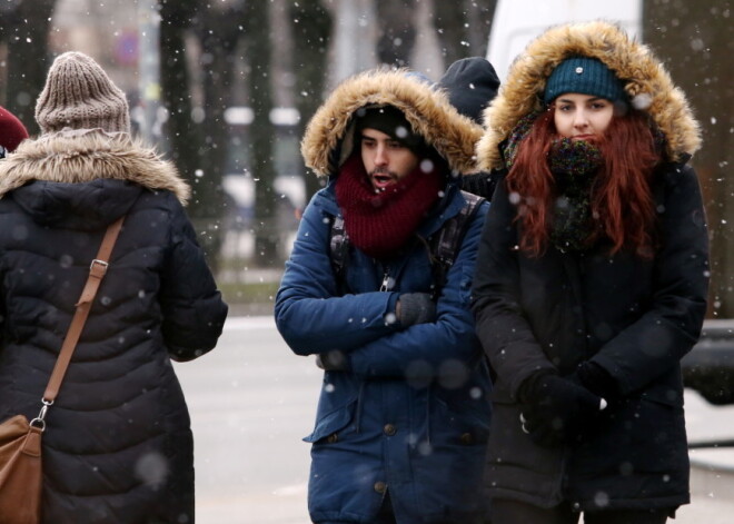 Sinoptiķi izsludina brīdinājumu: sals naktī uz piektdienu var sasniegt -28 grādus