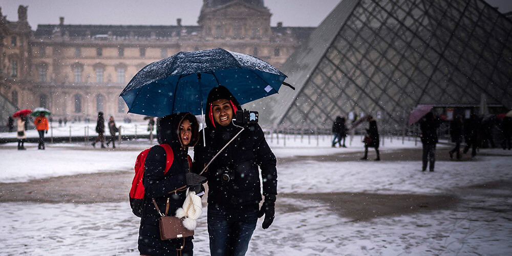 Terora draudi nav šķērslis: tūristu skaits Parīzē pērn sasniedzis rekordaugstu līmeni