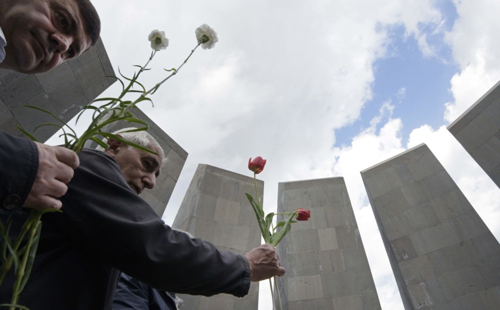 Nīderlandes parlaments armēņu slaktiņu atzīst par genocīdu