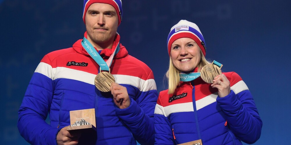 Norvēģijas kērlinga jauktais pāris 11 dienas pēc sacensībam saņem savas godīgi izcīnītās bronzas medaļas