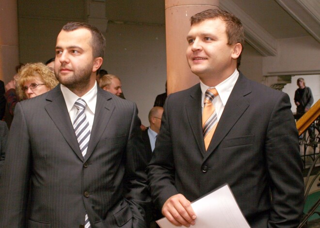 2005. gads. Ernests Bernis un Oļegs Fiļs.