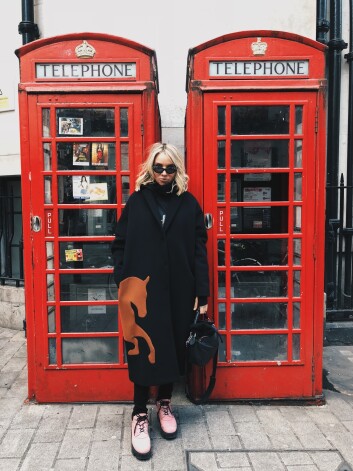 Londonas sarkanās telefona būdiņas vēl šur tur pilsētā ir atrodamas, bet vairs gan tikai kā fons fotogrāfijām. Uz tikšanos!