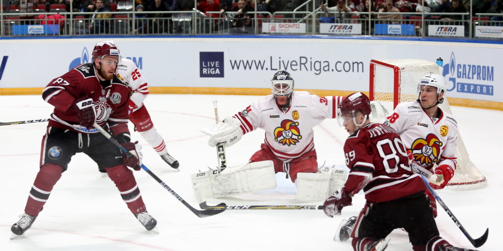 Rīgas "Dinamo" 10. KHL sezonu noslēdz ar uzvaru pret Helsinku "Jokerit", izbēgot no pēdējās vietas
