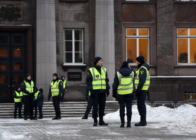 Neskatoties uz salīdzinoši labo atalgojumu, akūti trūkstot jaunu policistu