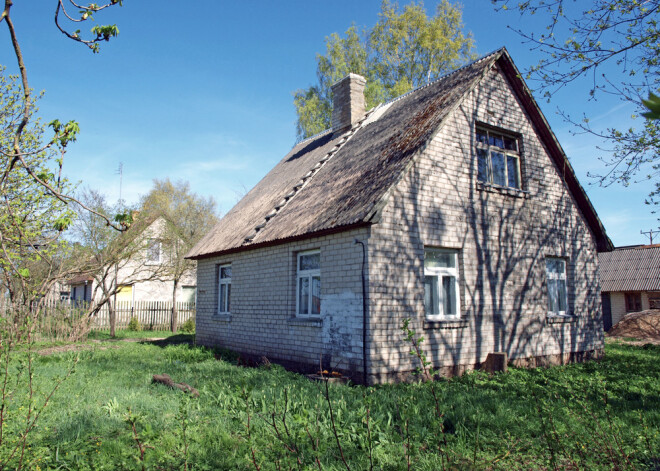 "1000 eiro rēķins un lielas galvassāpes" - mārupietis stāsta, ko īsti nozīmē cilvēkus satraukusī ūdens mēraparāta uzstādīšana