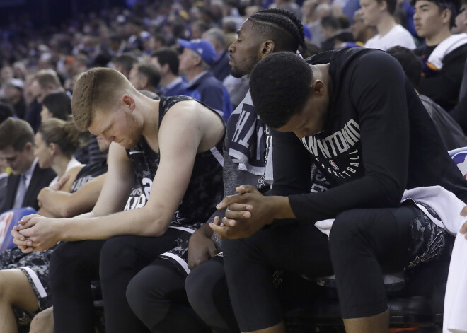 Bertānam minimāls spēles laiks svarīgā "Spurs" uzvarā pār "Timberwolves"