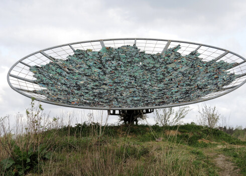 Maarten Vanden Eynde  Cosmic Connection, 2016,  Metal, recycled telephone and computer circuit boards, jute cloth and concrete 8 × 3 × 8 m Courtesy of the artist and Verbeke Foundation, Kemzeke, Belgium 