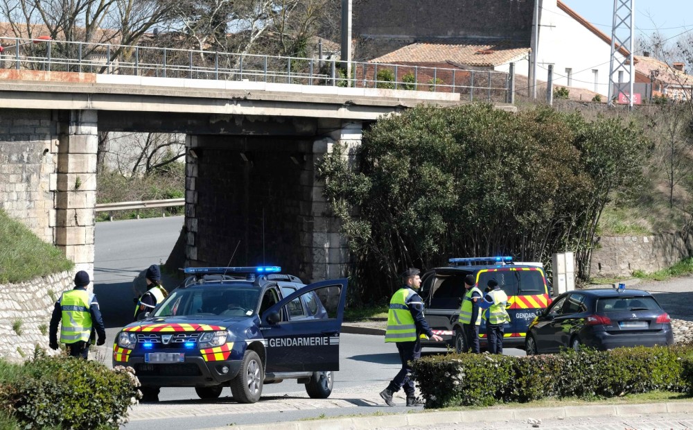 Francijas policija likvidē ķīlnieku sagrābēju, kurš nogalināja vismaz trīs cilvēkus